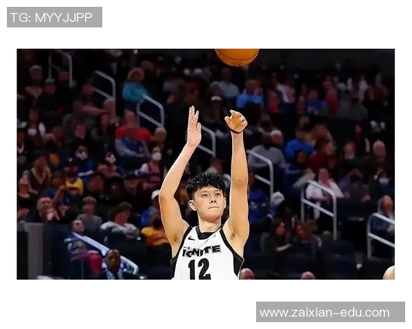 曾凡博在CBA赛场展现精准跳投技巧引发球迷热议